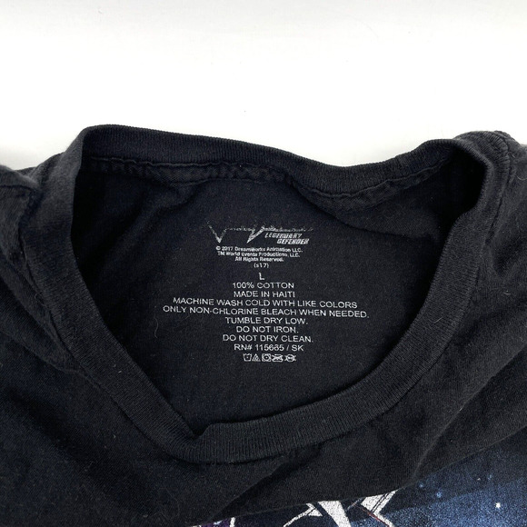 2017 Voltron Legendary Defender Black Distressed Graphic T-Shirt Size L - FLAWED - Picture 3 of 10